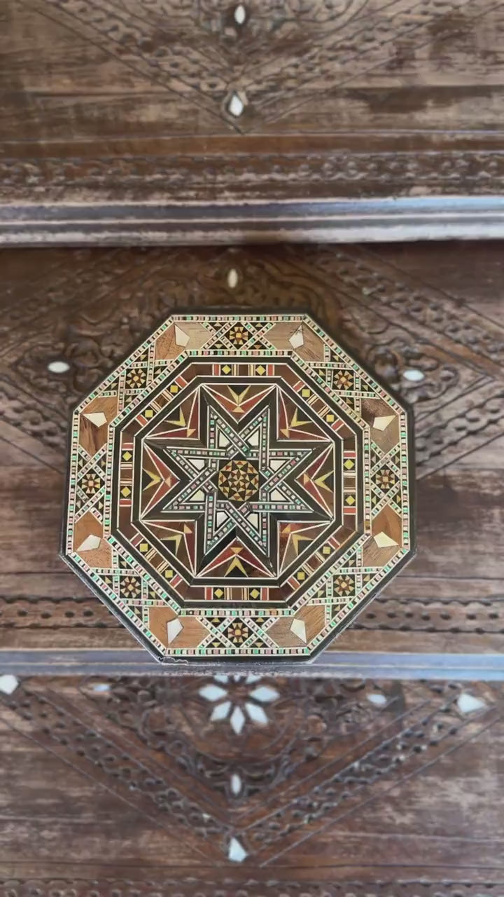 Boîte à bijoux, mosaïque artisanale en bois et nacre de première qualité